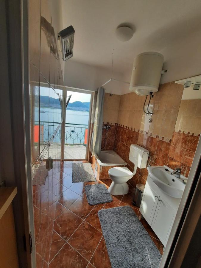 Holiday Home Toncica - Rogotin Luaran gambar