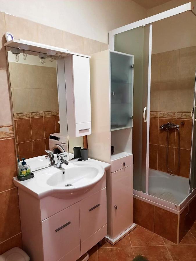 Holiday Home Toncica - Rogotin Luaran gambar