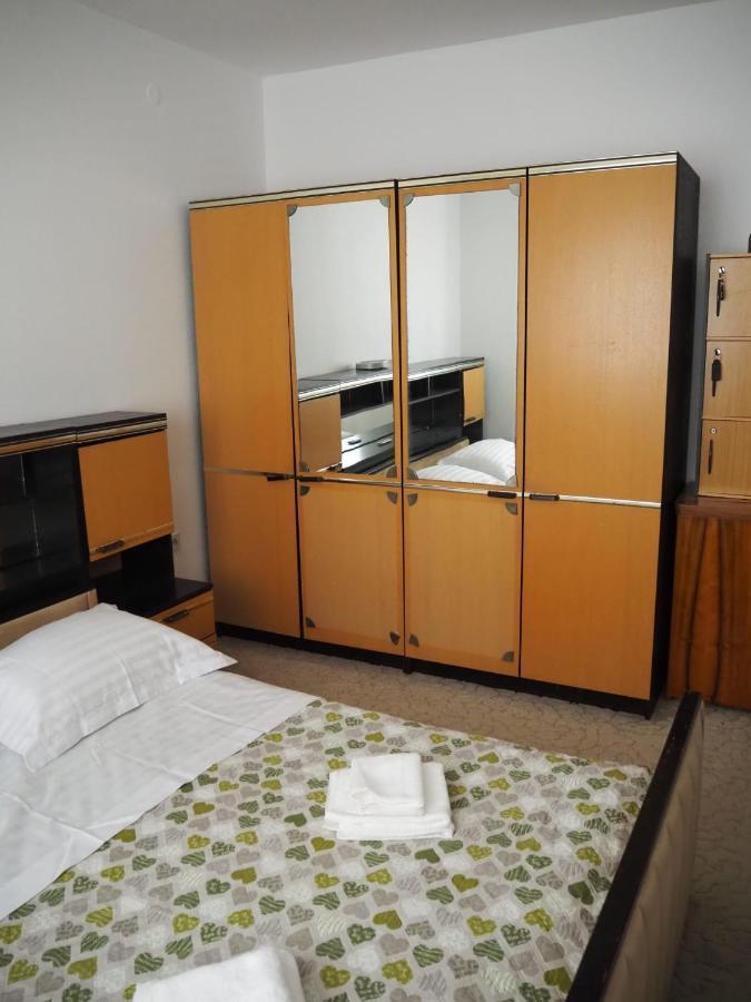 Holiday Home Toncica - Rogotin Luaran gambar